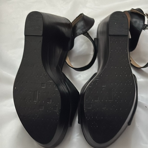 ZARA Basic black faux leather platform open toe sandals Sz 38
US Sz 7 - Picture 5 of 8